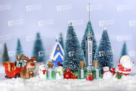 Symbolfoto Impfstoff zu Weihnachten