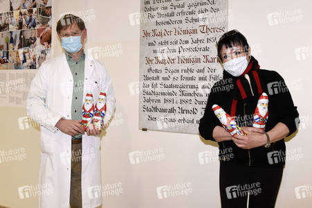 Schokonikolaus-Aktion mit Uschi Ackermann in München