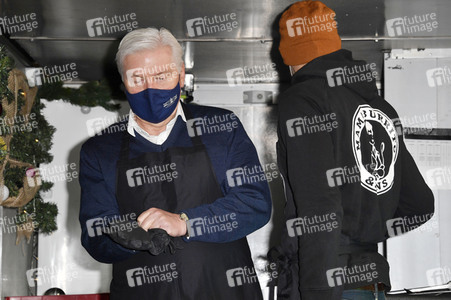 Frank Zander und Prominente unterstützen Caritas-Foodtruck in Berlin