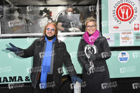 Frank Zander und Prominente unterstützen Caritas-Foodtruck in Berlin