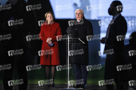 Lichtinstallation 'Lichtblicke' am Schloss Bellevue in Berlin