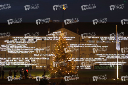 Lichtinstallation 'Lichtblicke' am Schloss Bellevue in Berlin