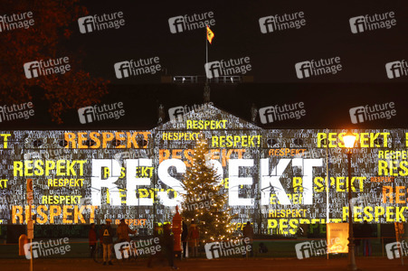 Lichtinstallation 'Lichtblicke' am Schloss Bellevue in Berlin