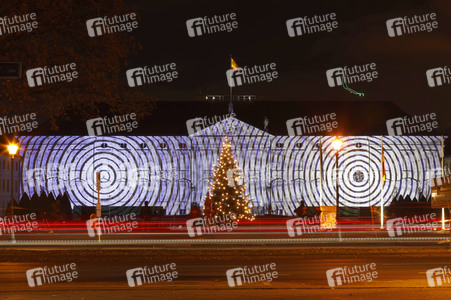 Lichtinstallation 'Lichtblicke' am Schloss Bellevue in Berlin