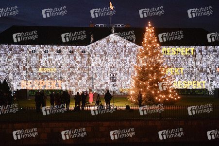 Lichtinstallation 'Lichtblicke' am Schloss Bellevue in Berlin