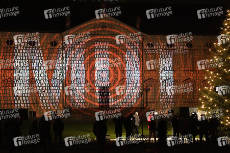 Lichtinstallation 'Lichtblicke' am Schloss Bellevue in Berlin