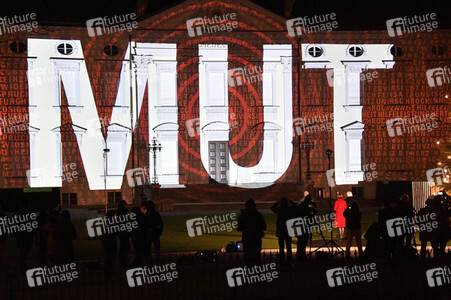 Lichtinstallation 'Lichtblicke' am Schloss Bellevue in Berlin