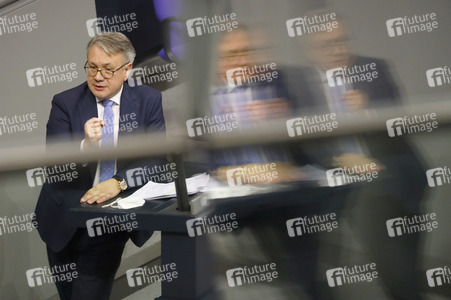 201. Sitzung des Deutschen Bundestages in Berlin