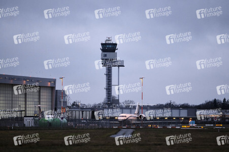 Symbolfoto Flughafen während des Lockdowns