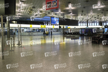 Symbolfoto Flughafen während des Lockdowns