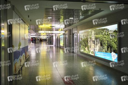 Symbolfoto Flughafen während des Lockdowns
