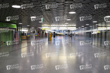 Symbolfoto Flughafen während des Lockdowns