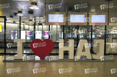 Symbolfoto Flughafen während des Lockdowns