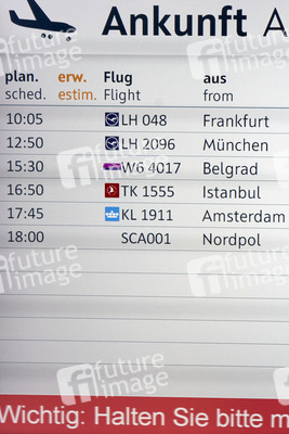 Weihnachtsmann-Ankunft am Hannover Airport in Langenhagen