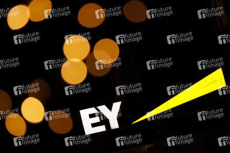 Symbolfoto Ernst & Young