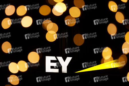Symbolfoto Ernst & Young