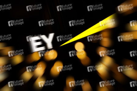 Symbolfoto Ernst & Young