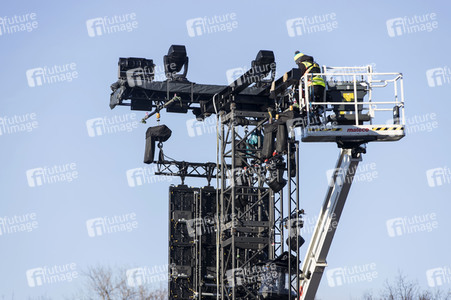 Vorbereitungen zur Silvesterfeier am Brandenburger Tor in Berlin