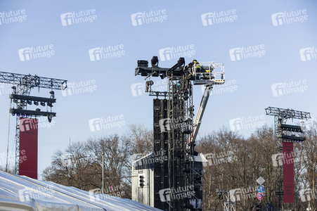 Vorbereitungen zur Silvesterfeier am Brandenburger Tor in Berlin