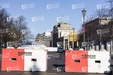 Vorbereitungen zur Silvesterfeier am Brandenburger Tor in Berlin