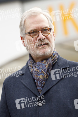 Pressestatement mit Armin Laschet vor dem Universitätsklinikum in Düsseldorf