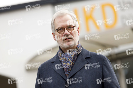 Pressestatement mit Armin Laschet vor dem Universitätsklinikum in Düsseldorf