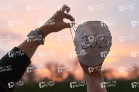 Symbolfoto Verabschiedung des Jahres 2020