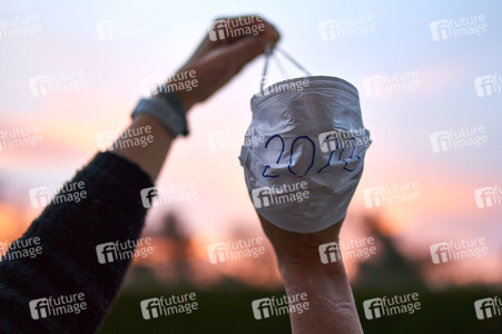 Symbolfoto Verabschiedung des Jahres 2020