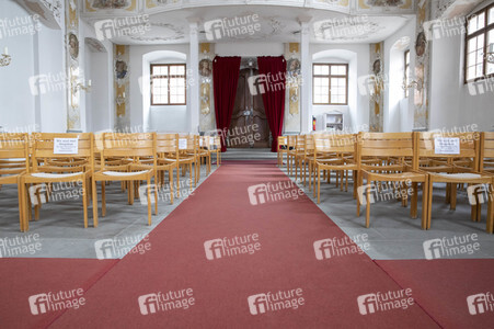 Symbolfoto Leere Kirchen