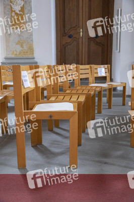 Symbolfoto Leere Kirchen