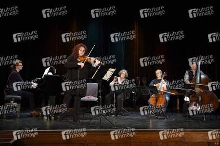 Konzert von Lizzy und die weißen Lilien in Haar