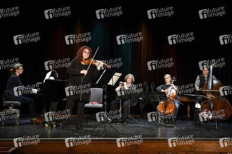 Konzert von Lizzy und die weißen Lilien in Haar