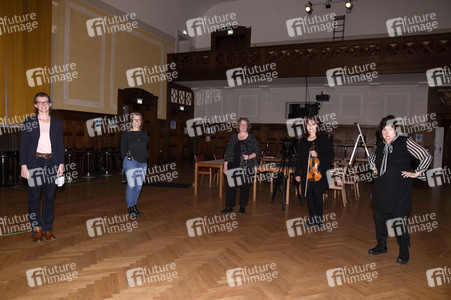 Konzert von Lizzy und die weißen Lilien in Haar