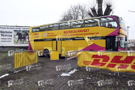DHL Paketbus in Berlin