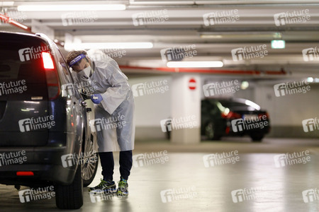 Symbolfoto Corona-Testzentrum