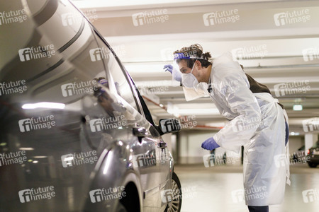 Symbolfoto Corona-Testzentrum