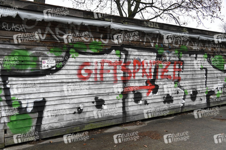 Graffiti zur Corona-Impfung in Berlin