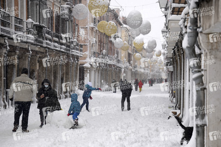 Sturmtief Filomena sorgt für Chaos in der Region Madrid