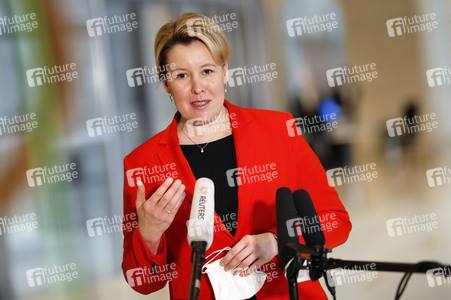 204. Sitzung des Deutschen Bundestages in Berlin