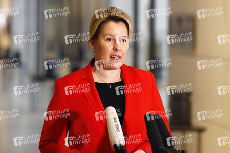 204. Sitzung des Deutschen Bundestages in Berlin