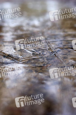 Symbolfoto Schnee und Glatteis