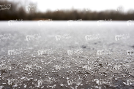 Symbolfoto Schnee und Glatteis