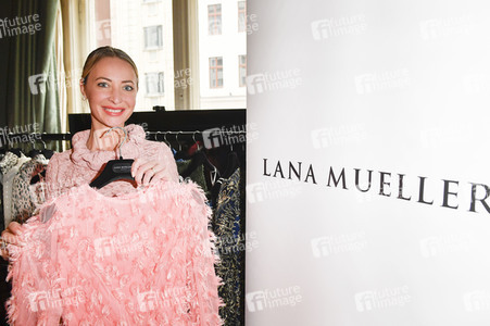 Lana Mueller Couture auf der MBFW Autumn/Winter 2021 in Berlin