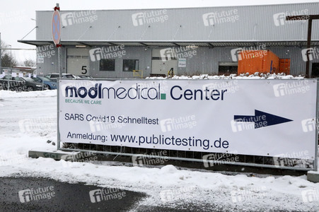 Corona Schnelltest Center auf dem Gelände der Birkenstock Schuhfabrik in Görlitz