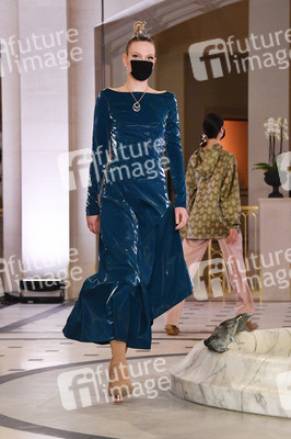 Anja Gockel Fashion Show 'Embraceland' auf der Berlin Fashion Week Autumn/Winter 2021