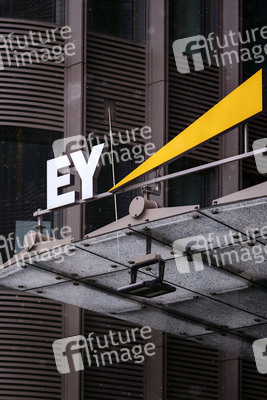 Symbolfoto Ernst & Young