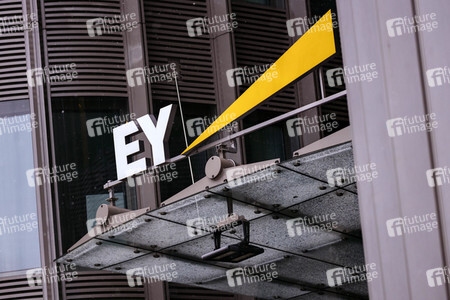 Symbolfoto Ernst & Young