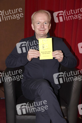 Digitale Buchlesung mit Rüdiger Bach in Haar