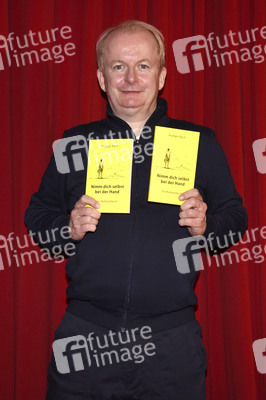 Digitale Buchlesung mit Rüdiger Bach in Haar