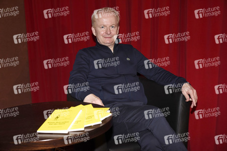 Digitale Buchlesung mit Rüdiger Bach in Haar